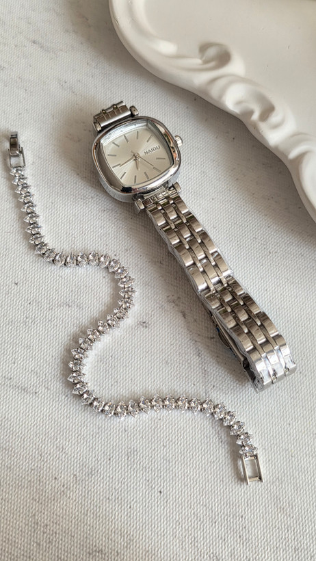 ساعت نایدو /بند و بک استیل